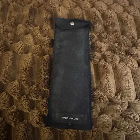 Marc Jacobs 220 The Lover Eyeshadow Palette - Picture 5 of 8